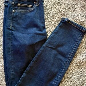 GAP Women's Dark Indigo Skinny Jeans. Size 29 Regular.